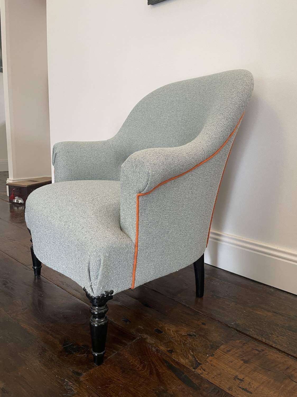 Small aquamarine toad