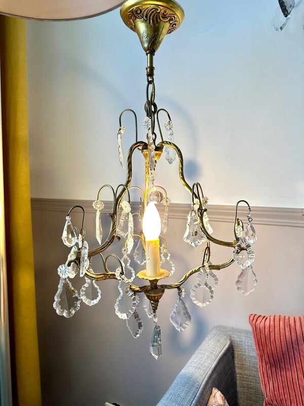 Lustre suspension à pampilles en cristal