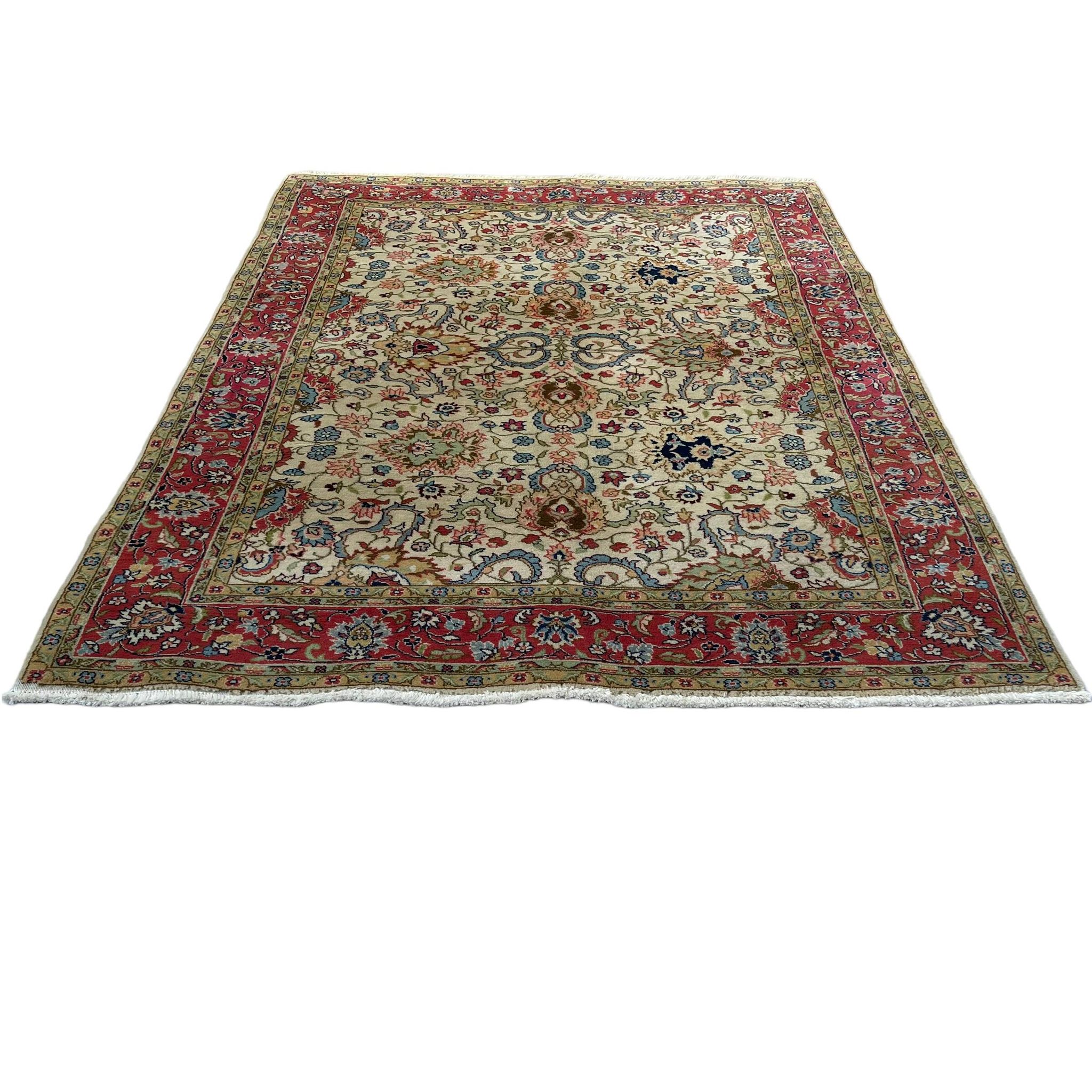 Fine Vintage Persian Tabriz Rug , 204 x 141 cm