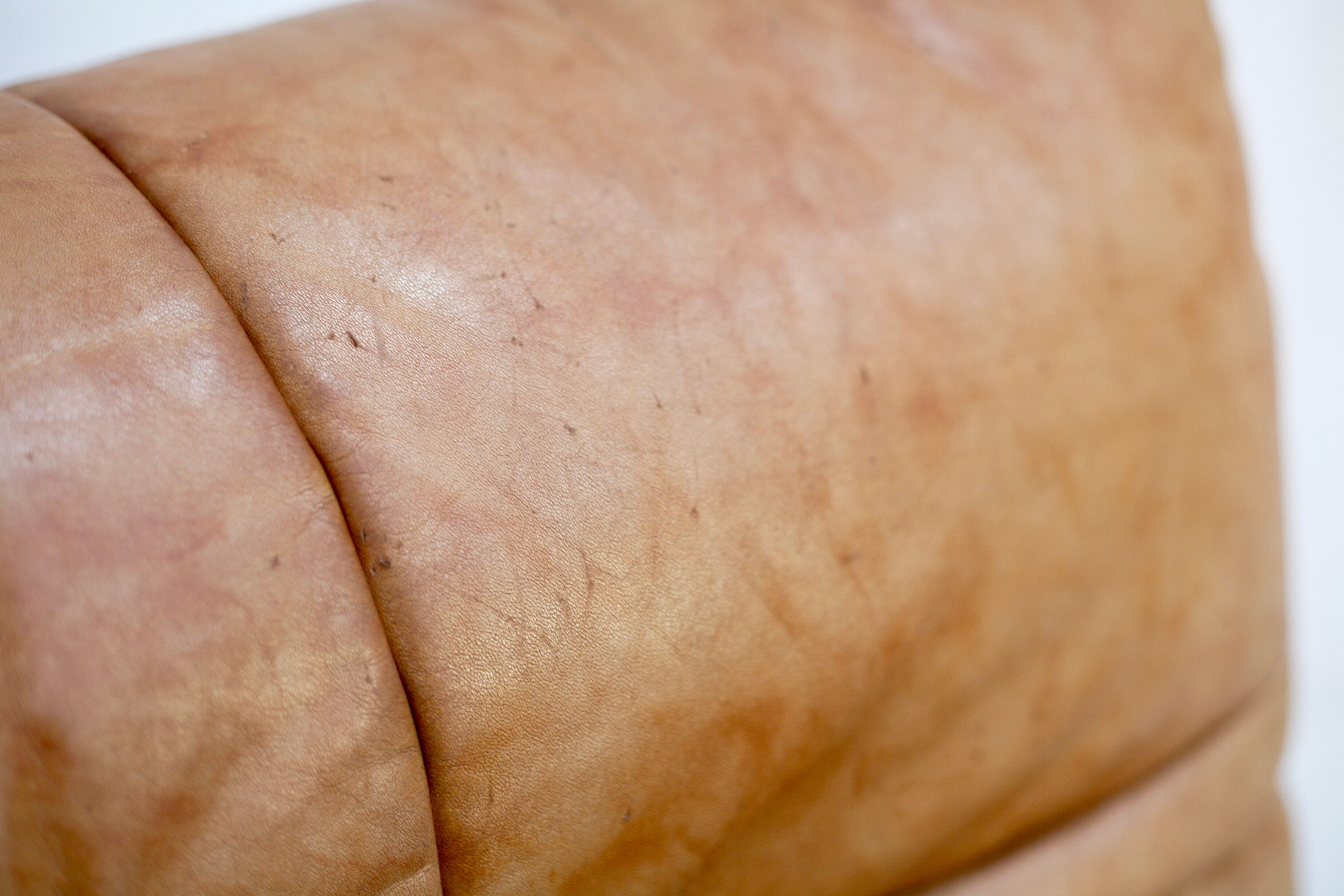 Sofa by Michel Ducaroy, leather, 1978. Model Dianthus. Edited by Ligne Roset.