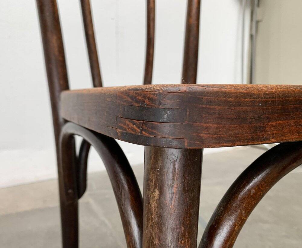 Art Deco curved wooden café chair, 1930s