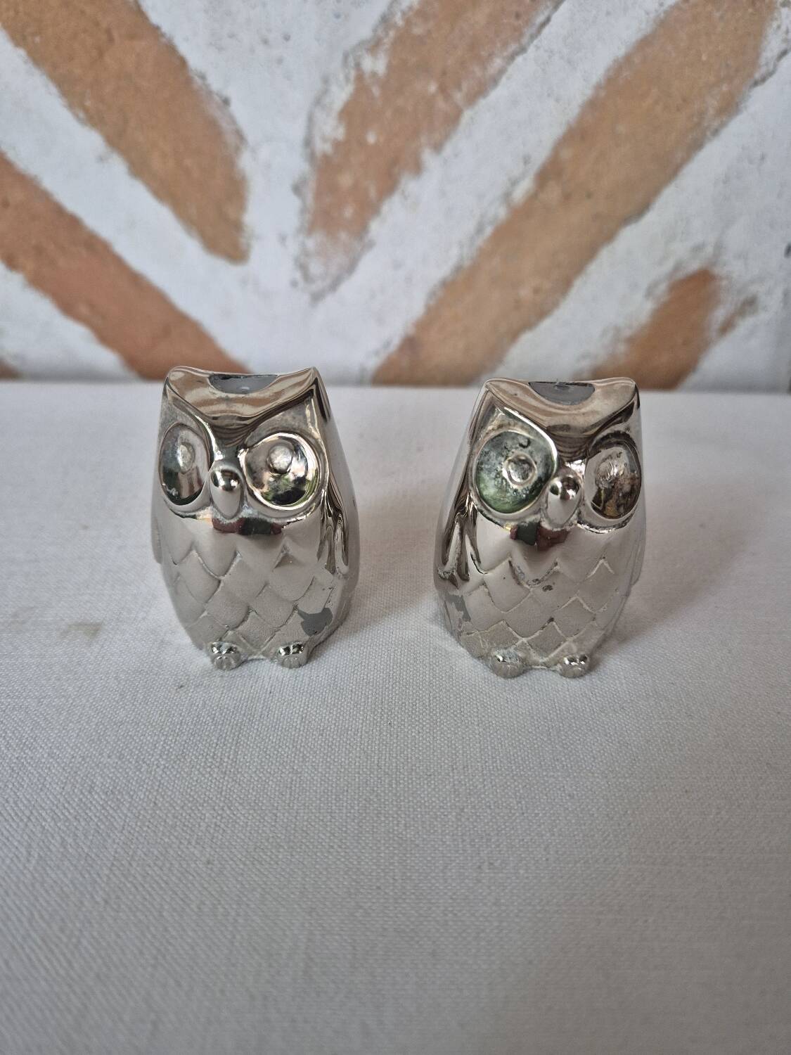 Silver-plated metal owl salt and pepper shakers