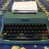Olivetti typewriter, model Lettera 32
