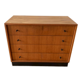 Scandinavian style chest of drawers