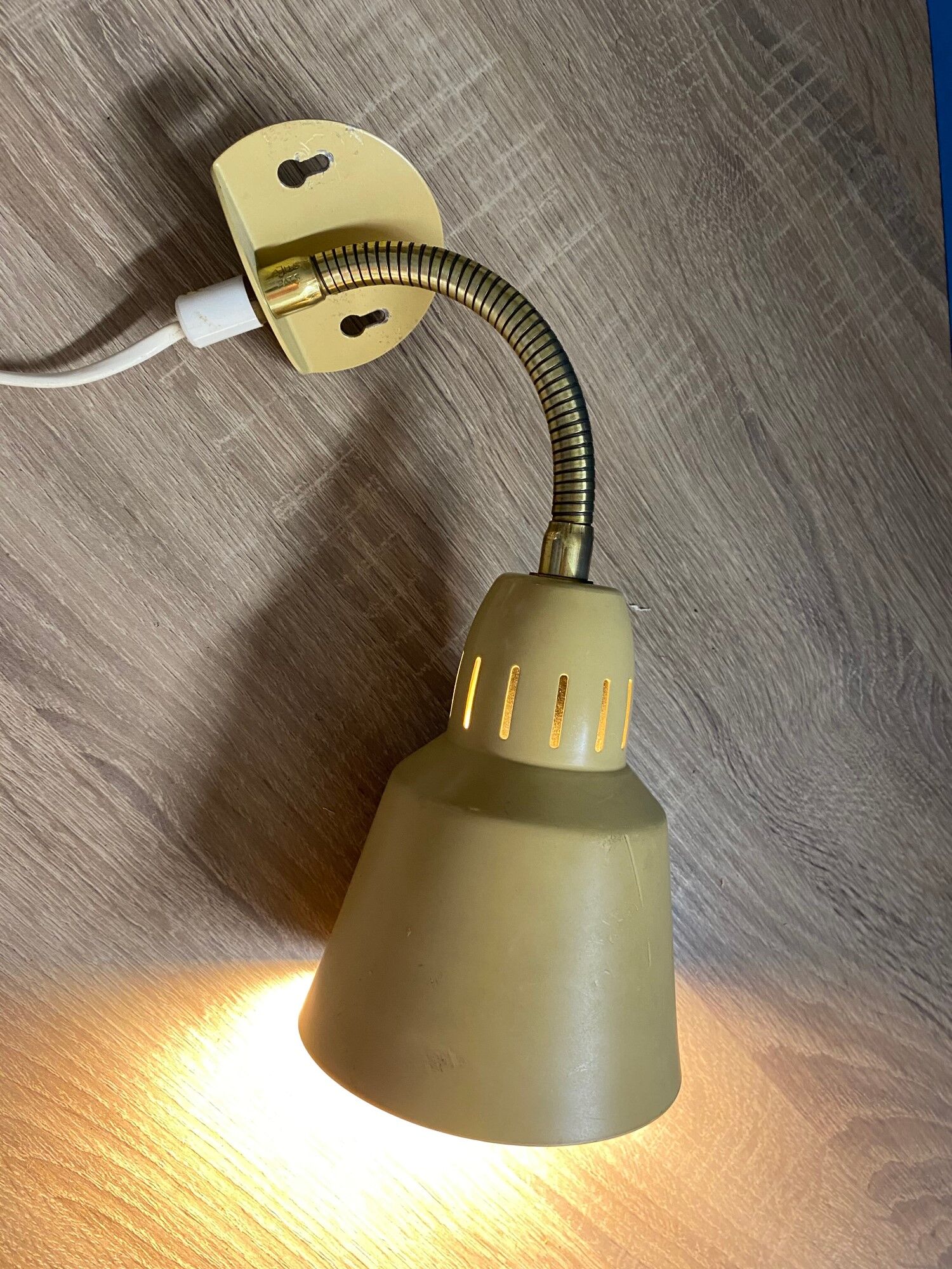 Scandinavian beige wall lamp