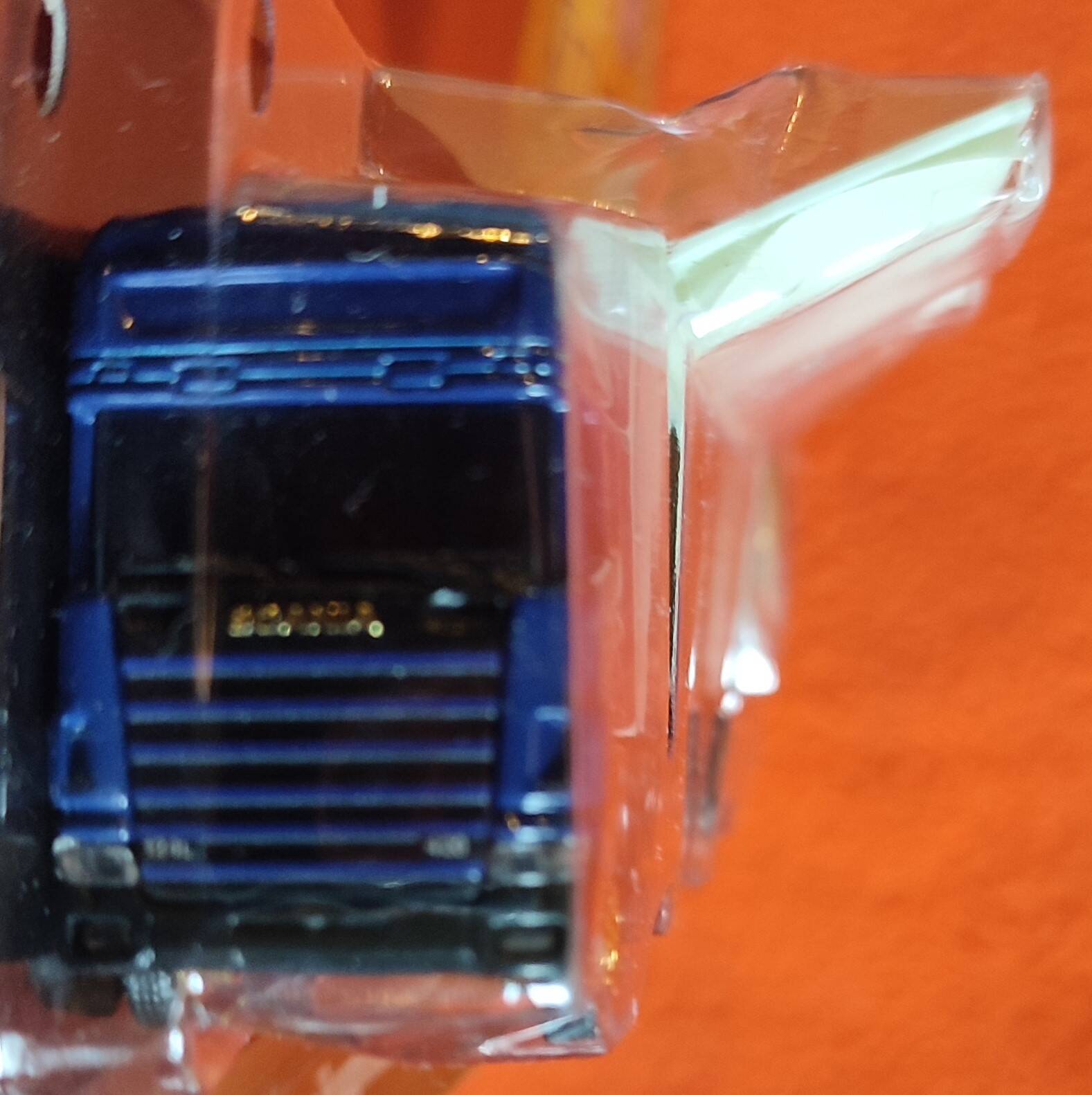 ''Scania 124L 420'' semi-trailer with opening panel