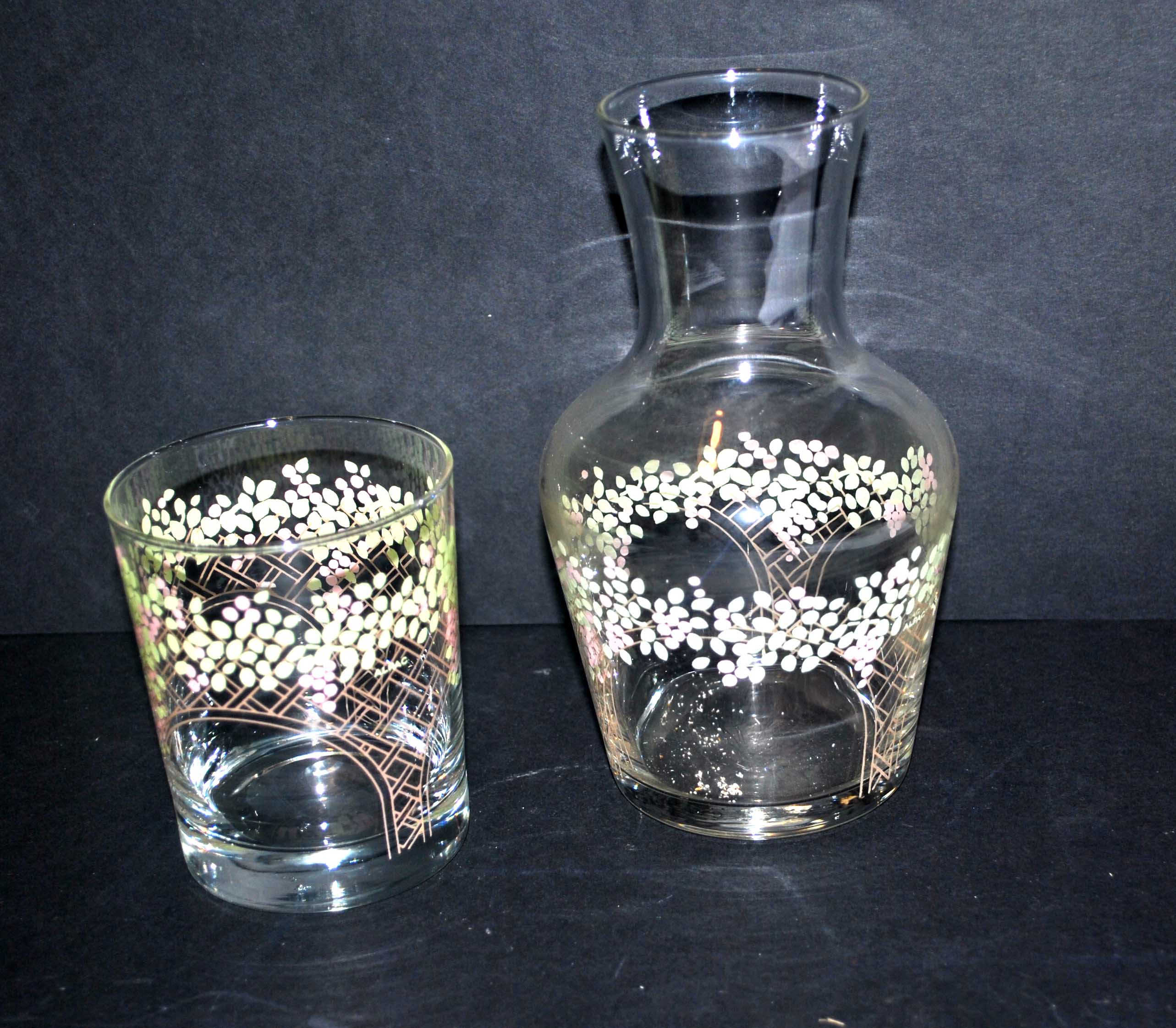 Verre d'eau rétro en verre émaillé alpac - serviteur de nuit