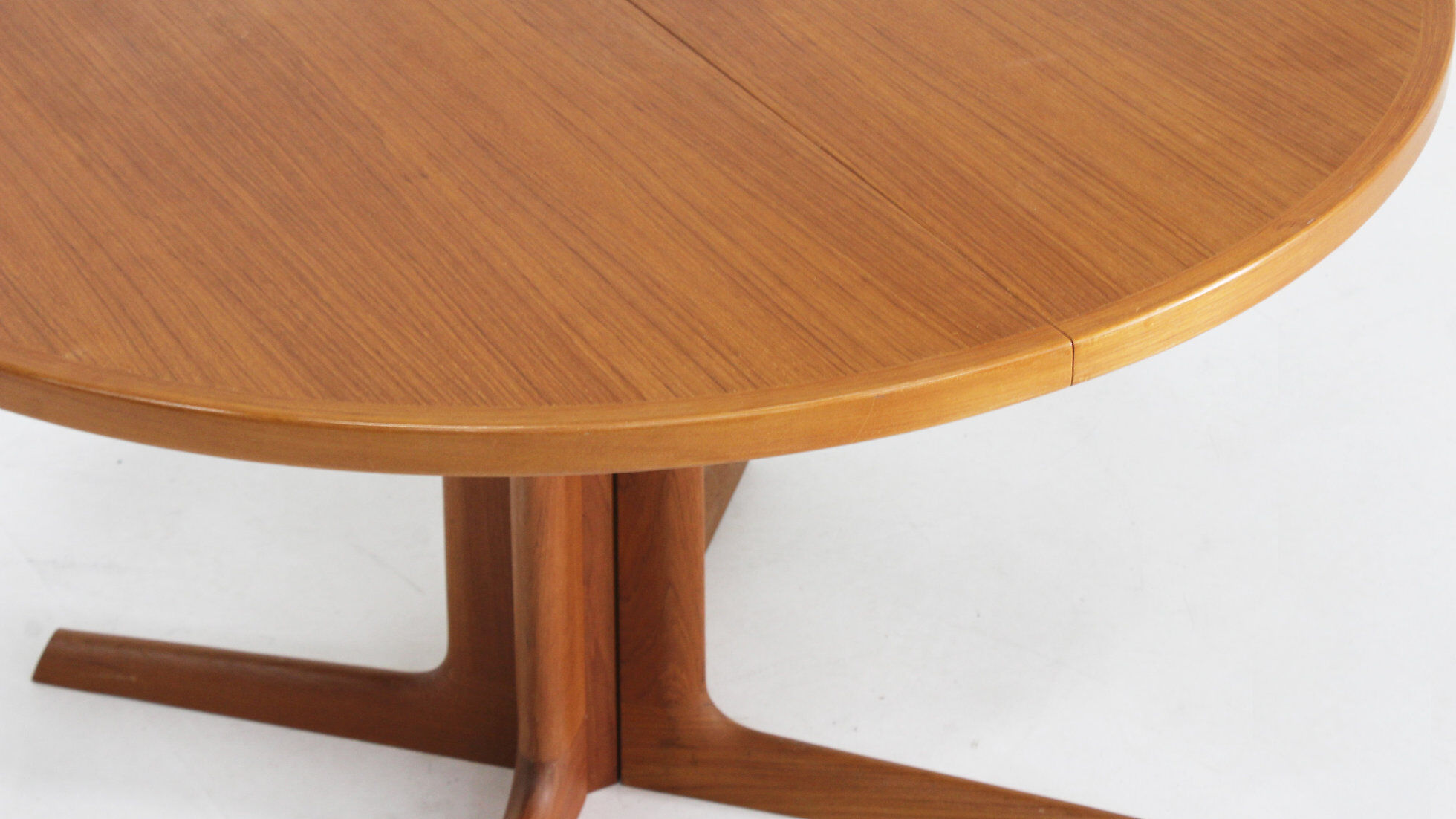 Vintage Danish round extendable dining table Gudme 1960s