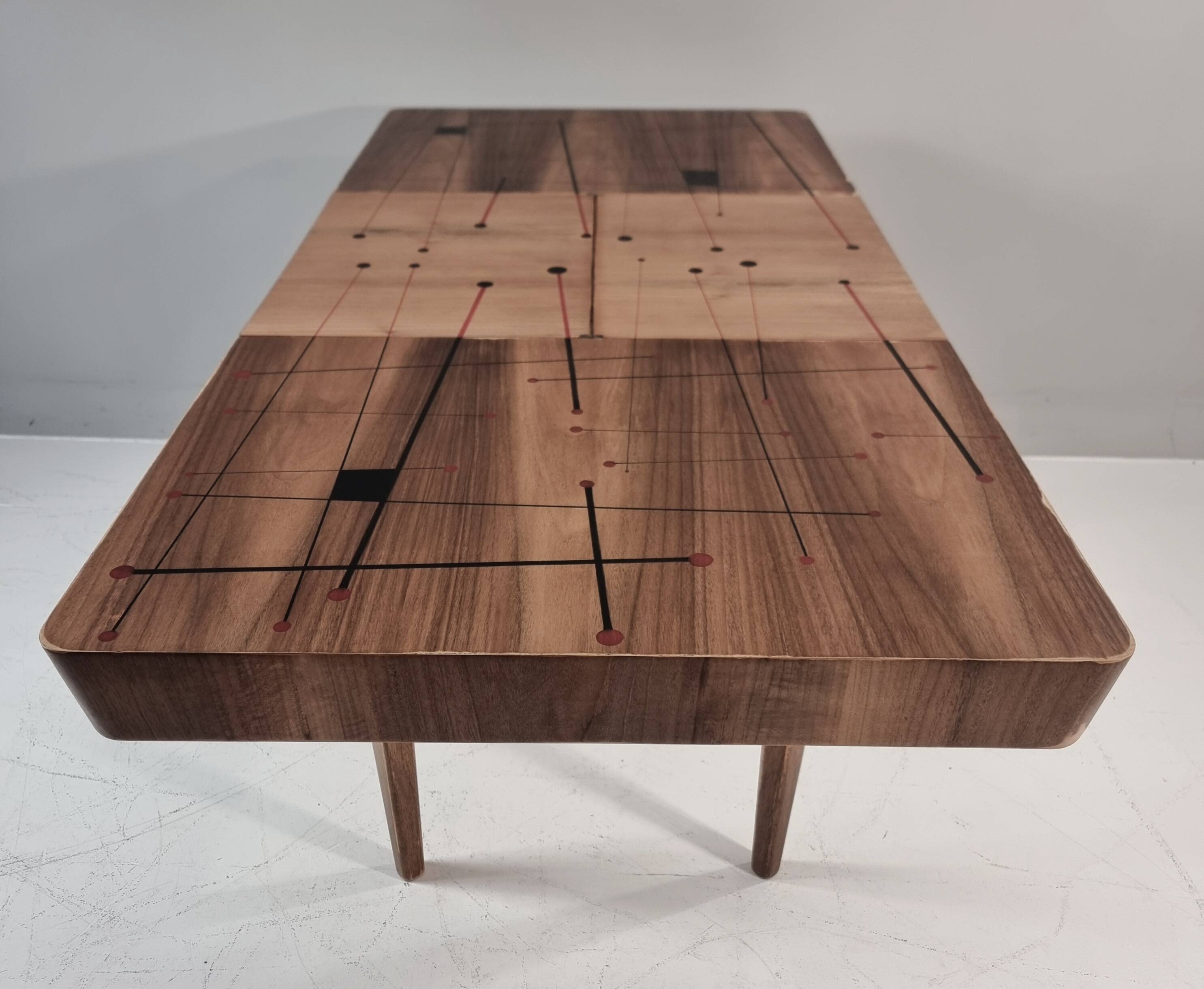 Vintage dining table in walnut, 1970s