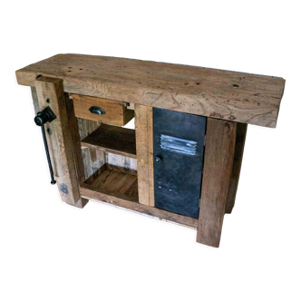 Carpenter's workbench restored