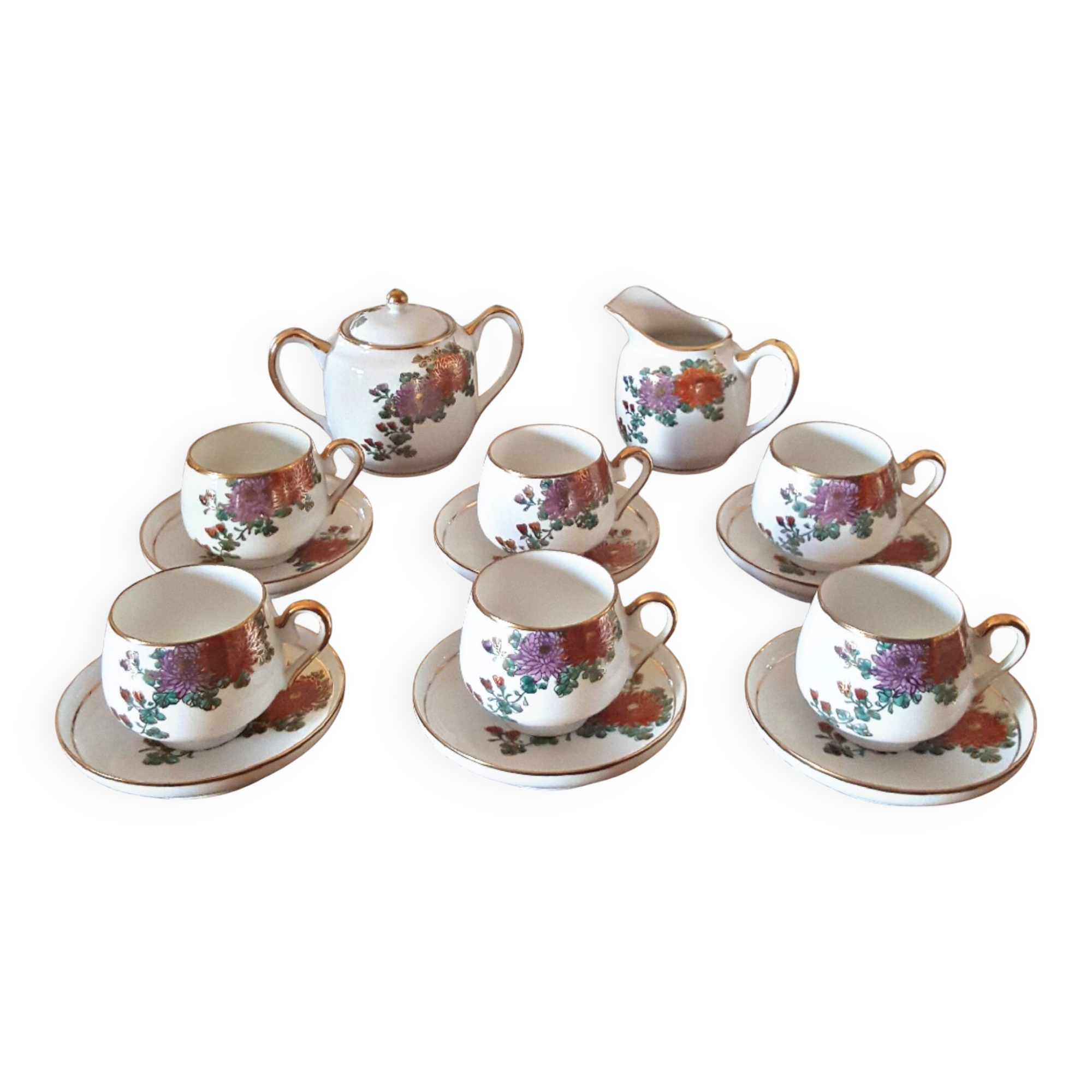 Fine porcelain from Soko Japan, floral tea set (cups, sugar bowl, pot)