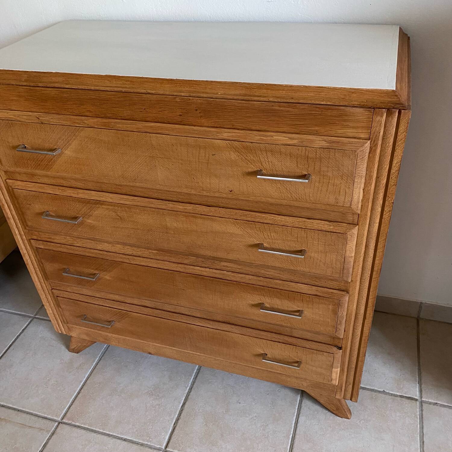 Compass feet chest of drawers