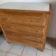 Commode pieds compas