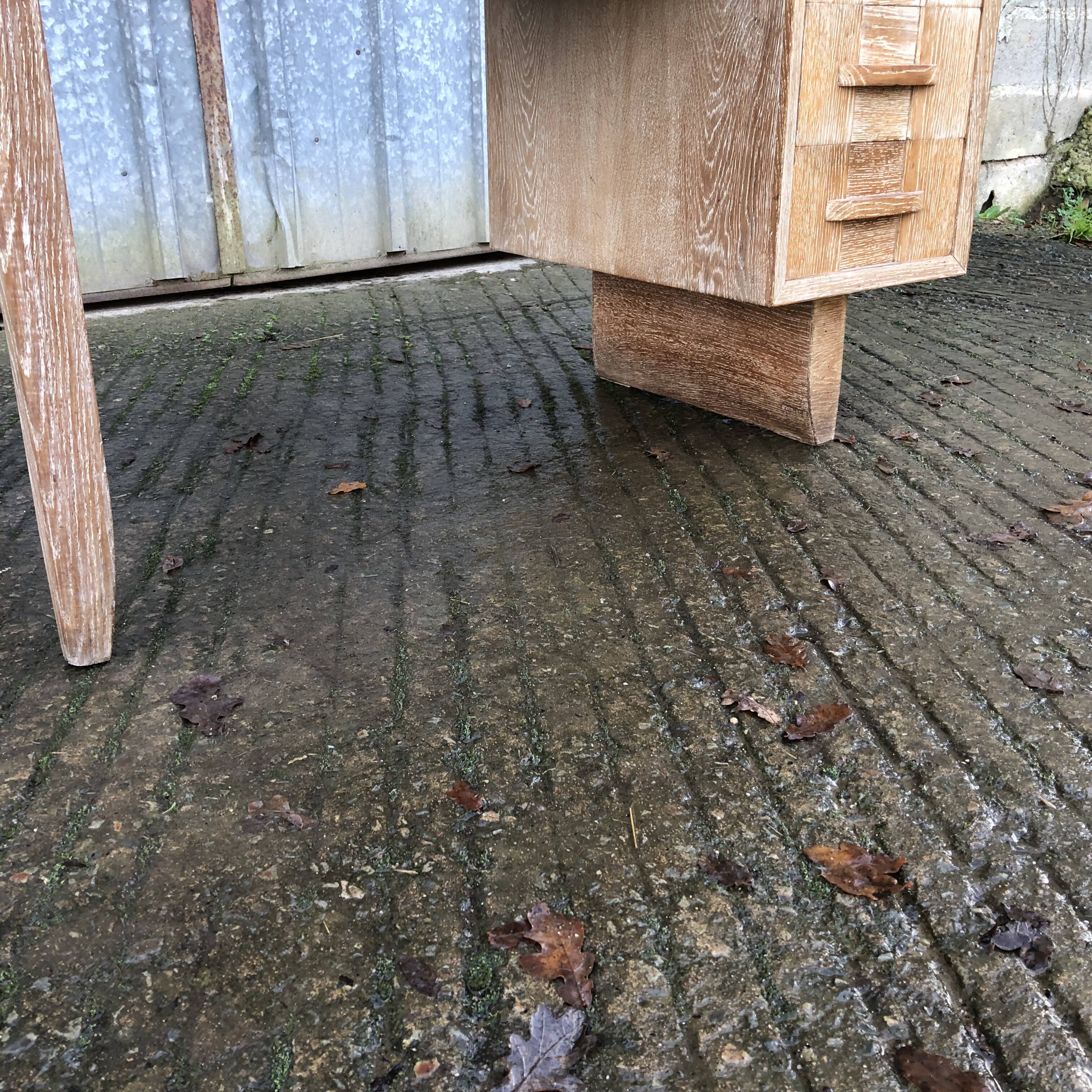 Bureau vintage en chêne lasuré à 3 tiroirs a caisson