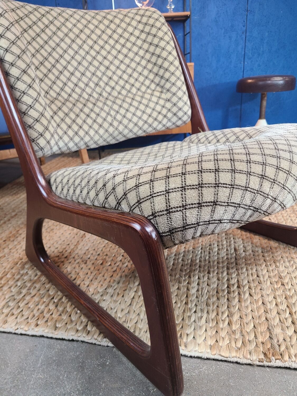 Armchair baumann sled