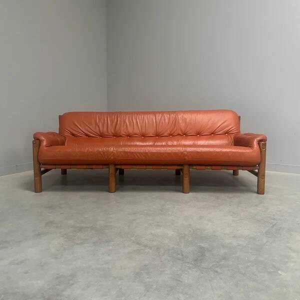Brutalist, Brazilian style leather lounge sofa, 1960s