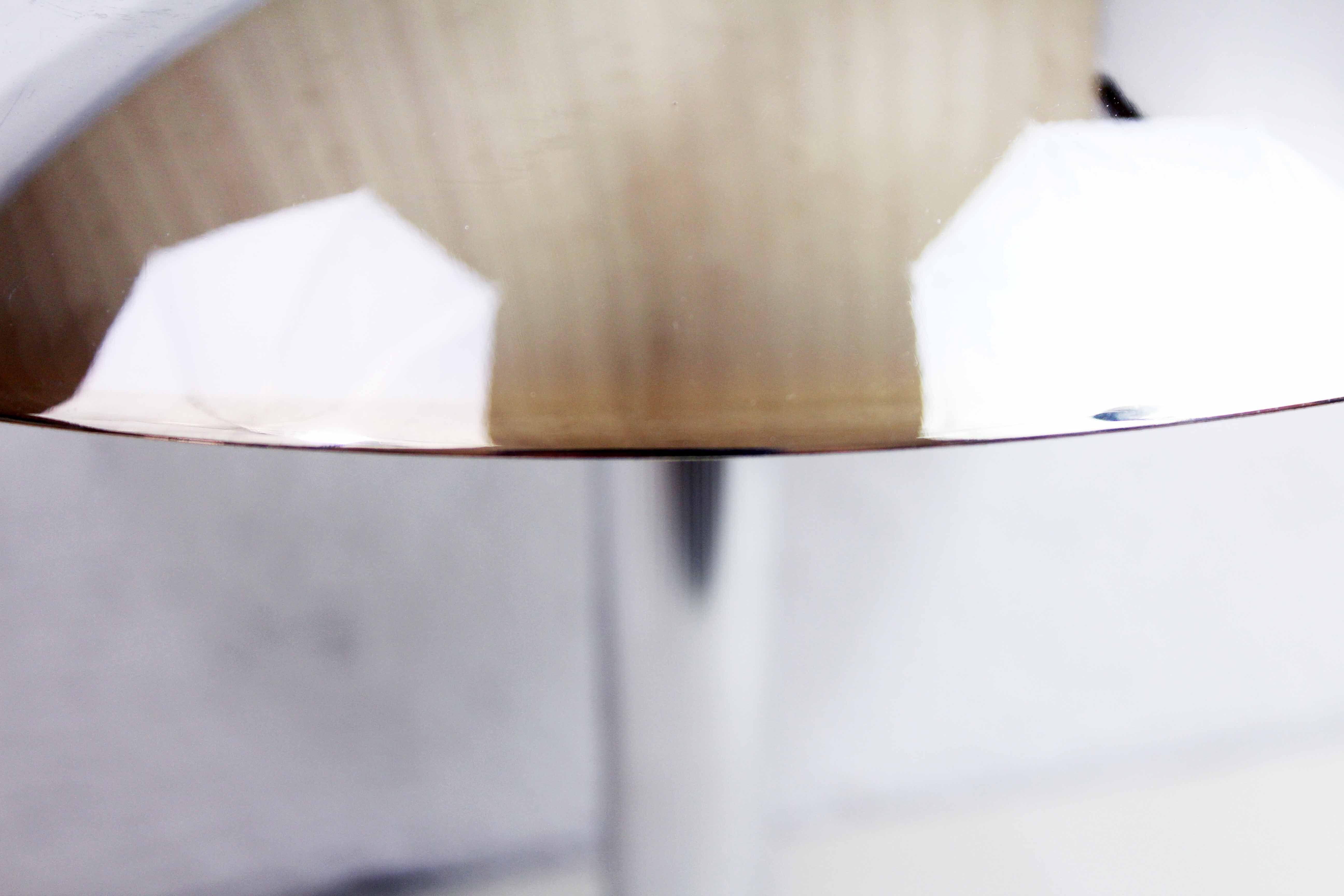Lampe champignon en métal chromé