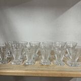 12 verres à liqueur ou apéritif art déco en cristal