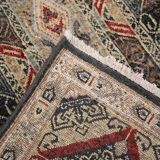 Handmade Traditional Indian Area Rug Fine Oriental Wool Carpet- 122x187cm