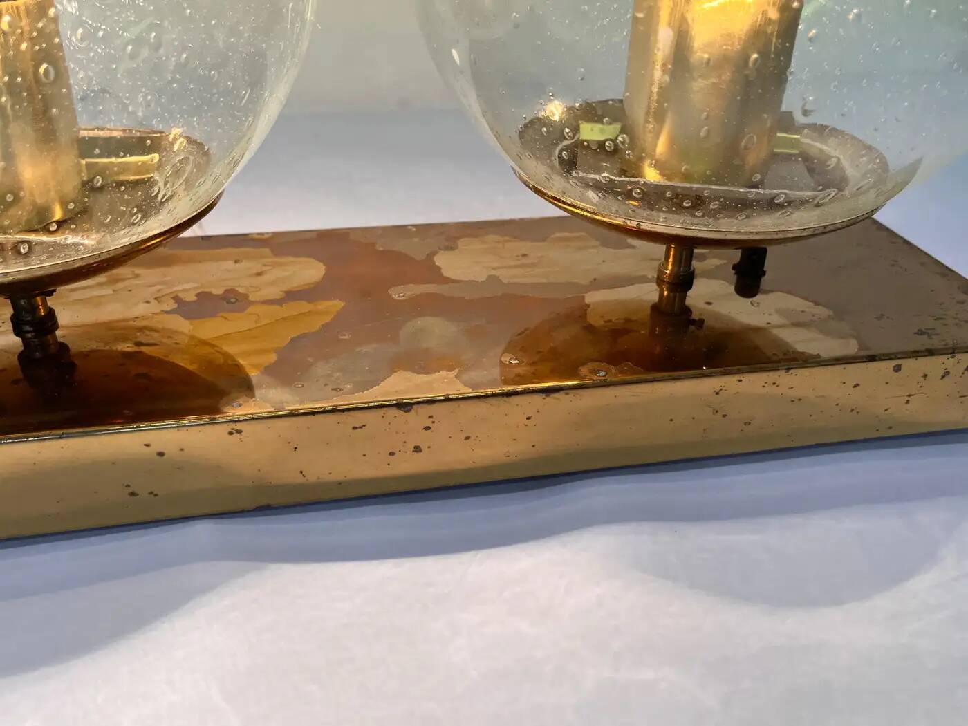 Lampe murale ou plafonnier en laiton de style Mid-Century, par Kamenicky Senov, années 1970