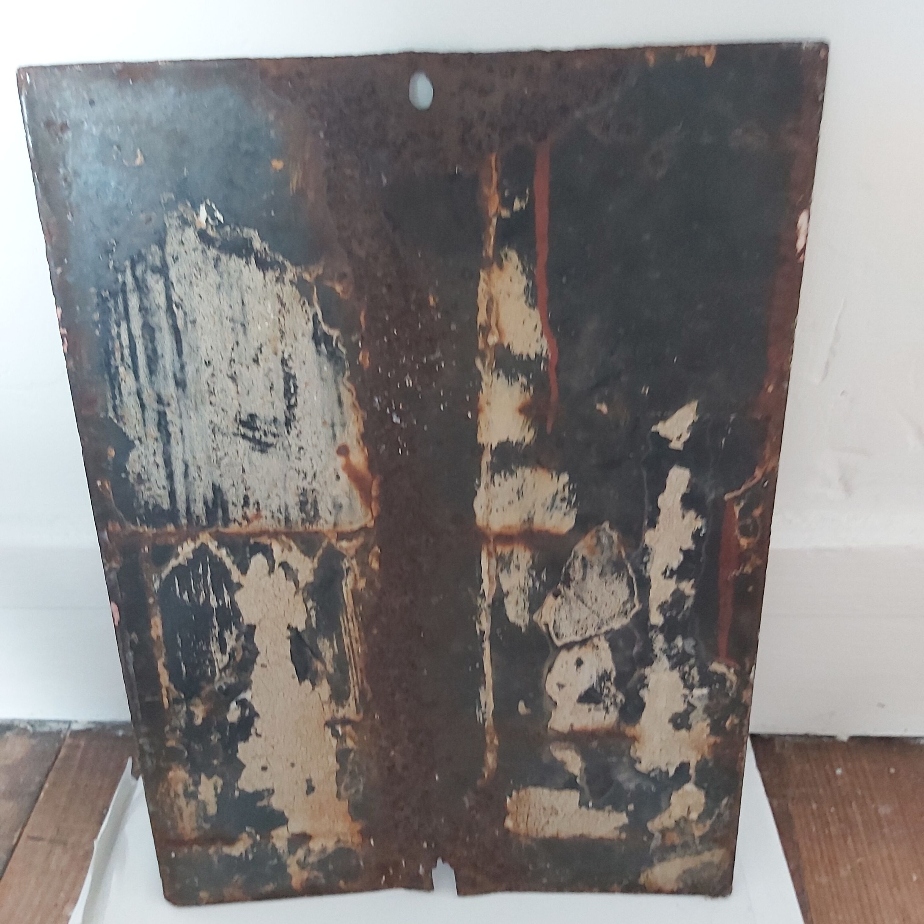 Enamelled plaque do not cross of the sncf