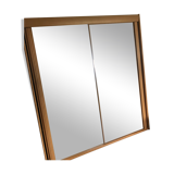 Mirror cabinet