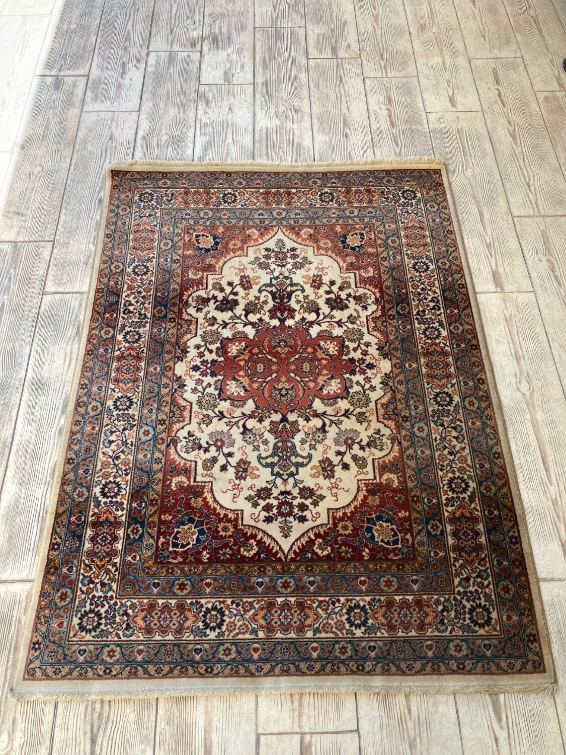 Tapis persan taille 190 cm