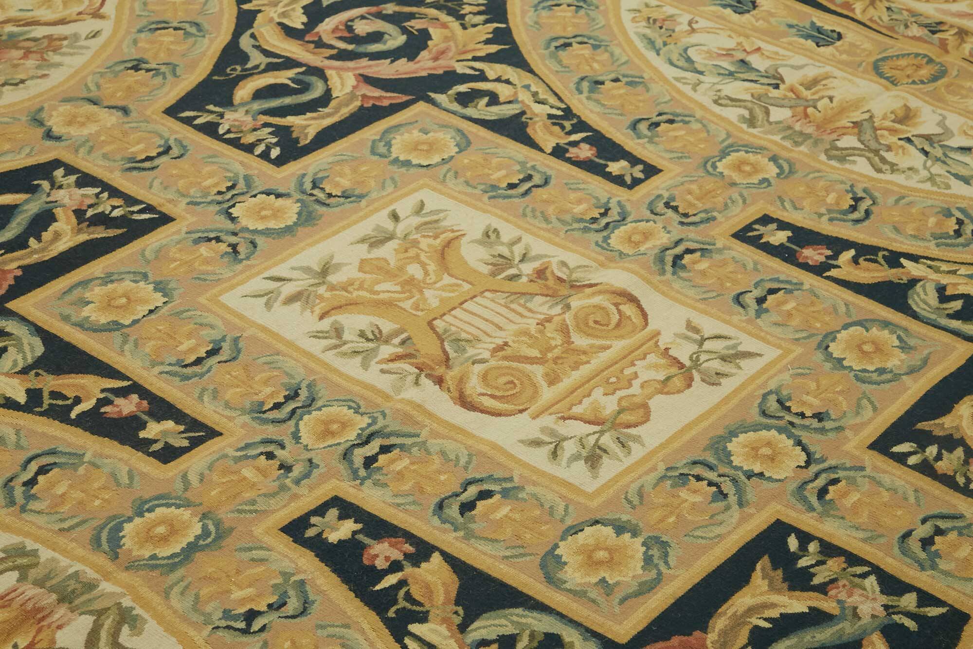 Handmade European Vintage Aubusson Kilim 297 cm x 448 cm