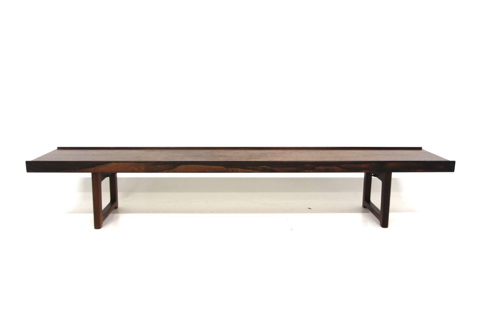 Scandinavian bench "Krobo" in rosewood, Torbjørn Afdal for Bruksbo, Norway, 1960.