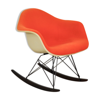 Rocking chair RAR par Charles & Ray Eames, édité par Herman Miller, 1960