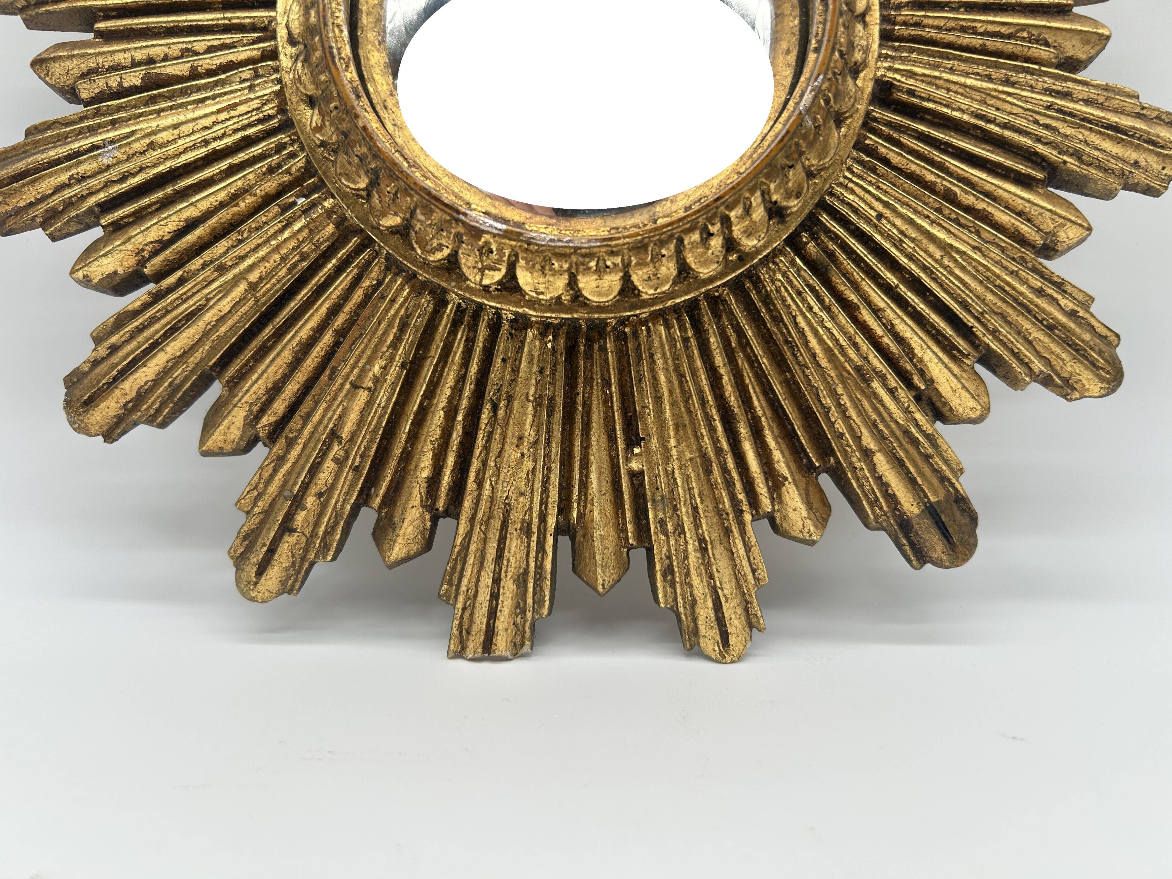 Miroir soleil "oeil de sorcière" en résine