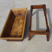 Rustic kneading trough in solid oak, removable lid and base.