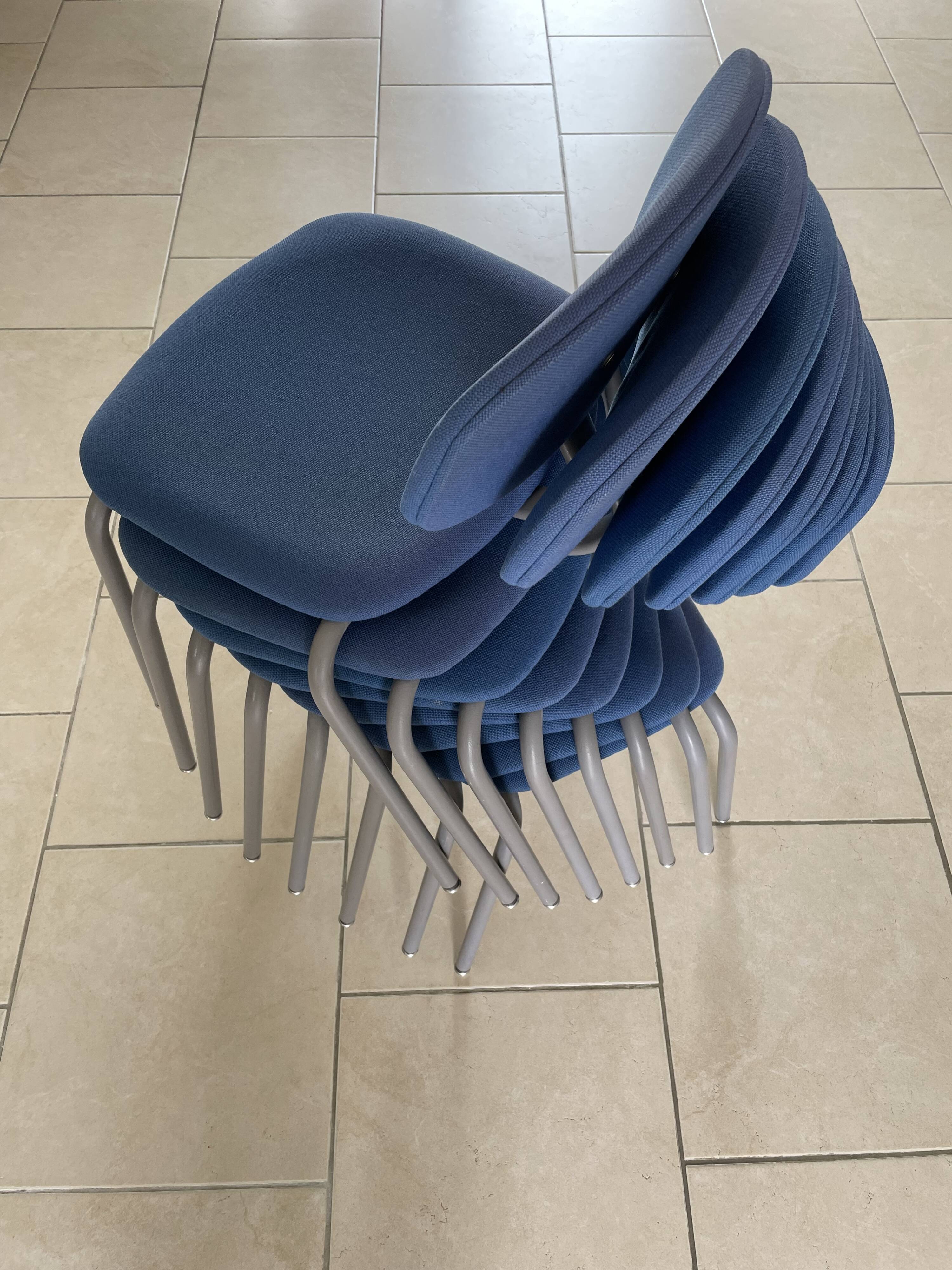 2 Steelcase Strafor chairs 420-440