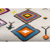 Berber carpet with knotted stitches in natural wool