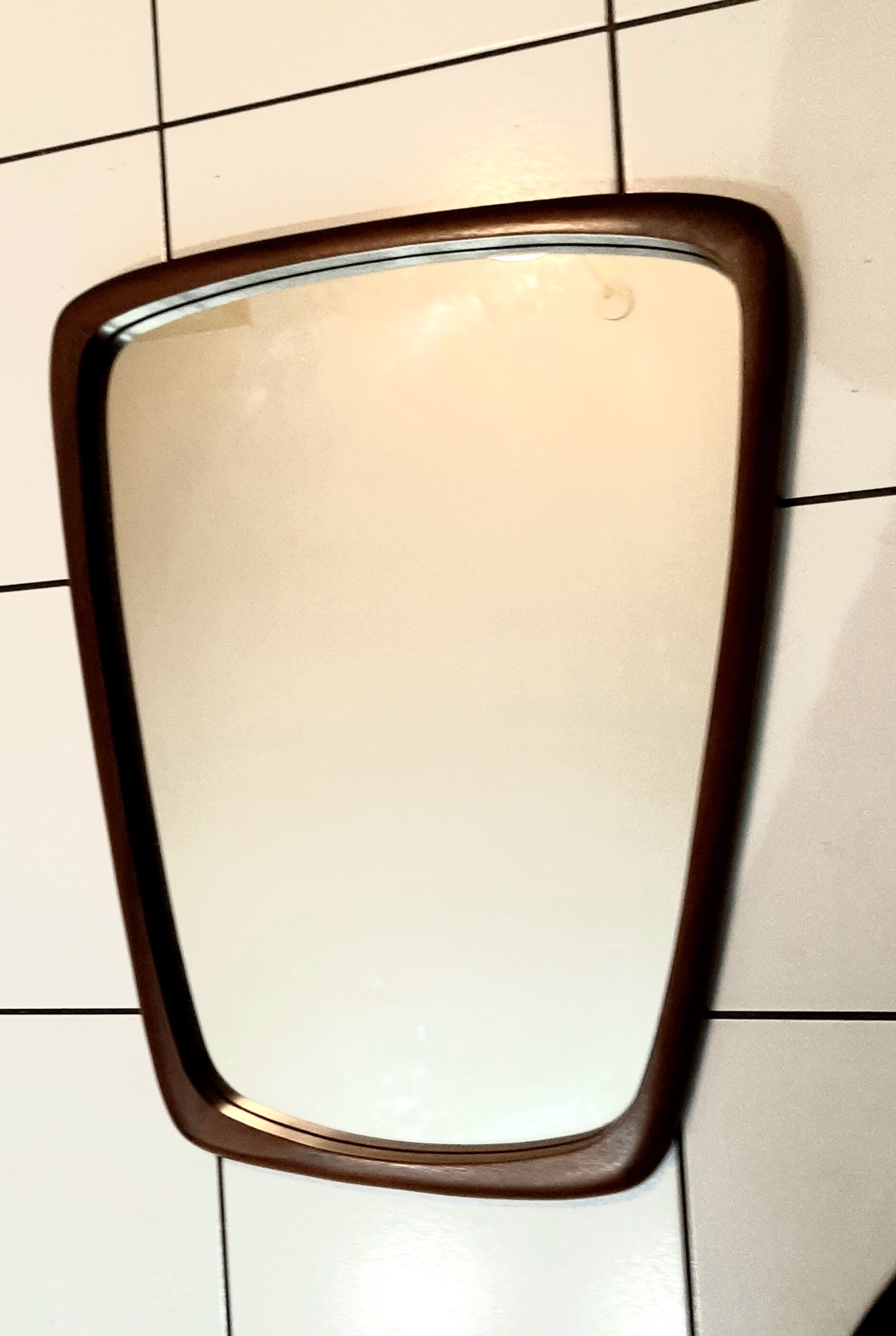 Scandinavian mirror free-form in teck 1960 48x62cm