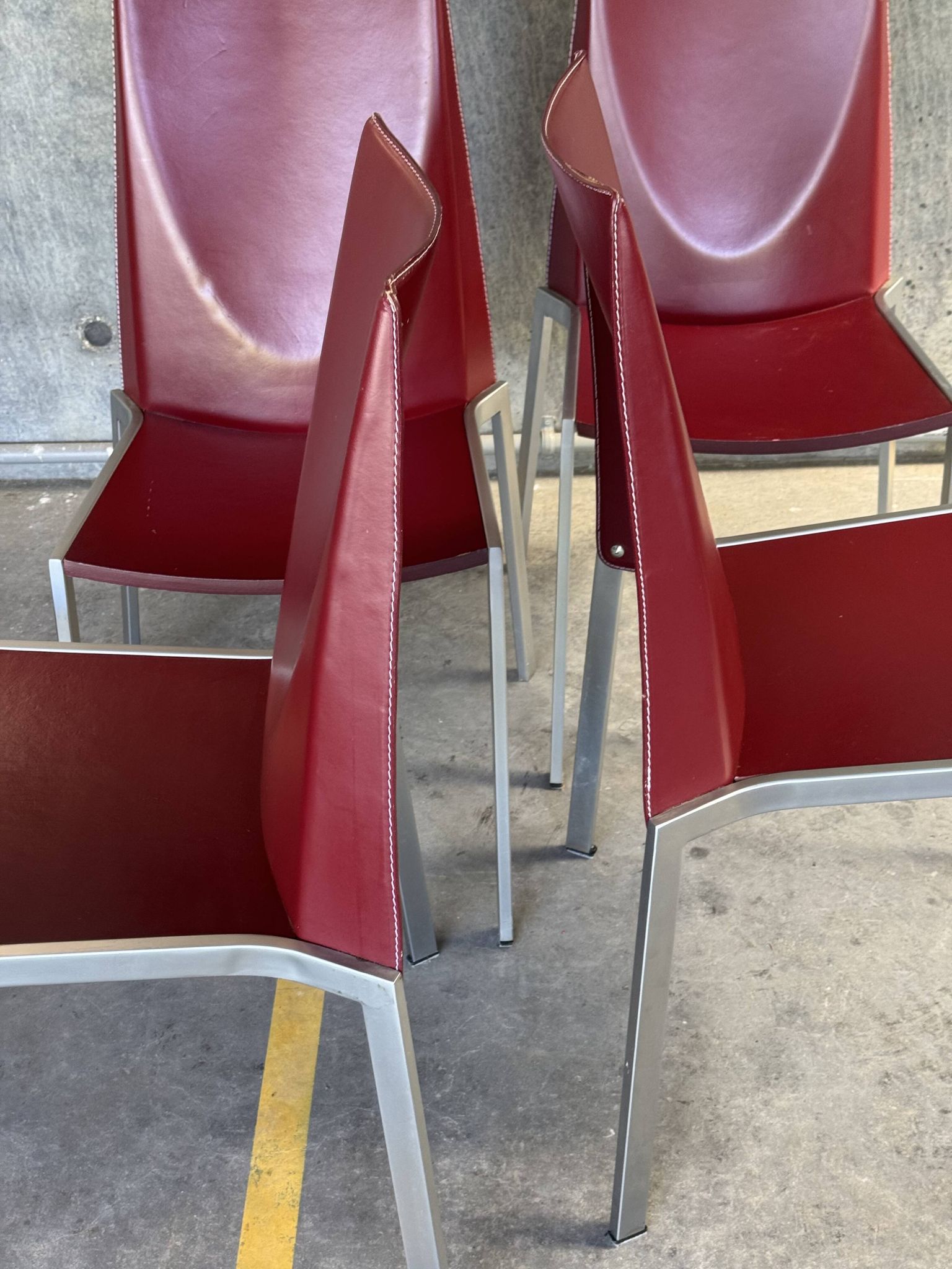 Ensemble de 4 chaises postmodernes italiennes