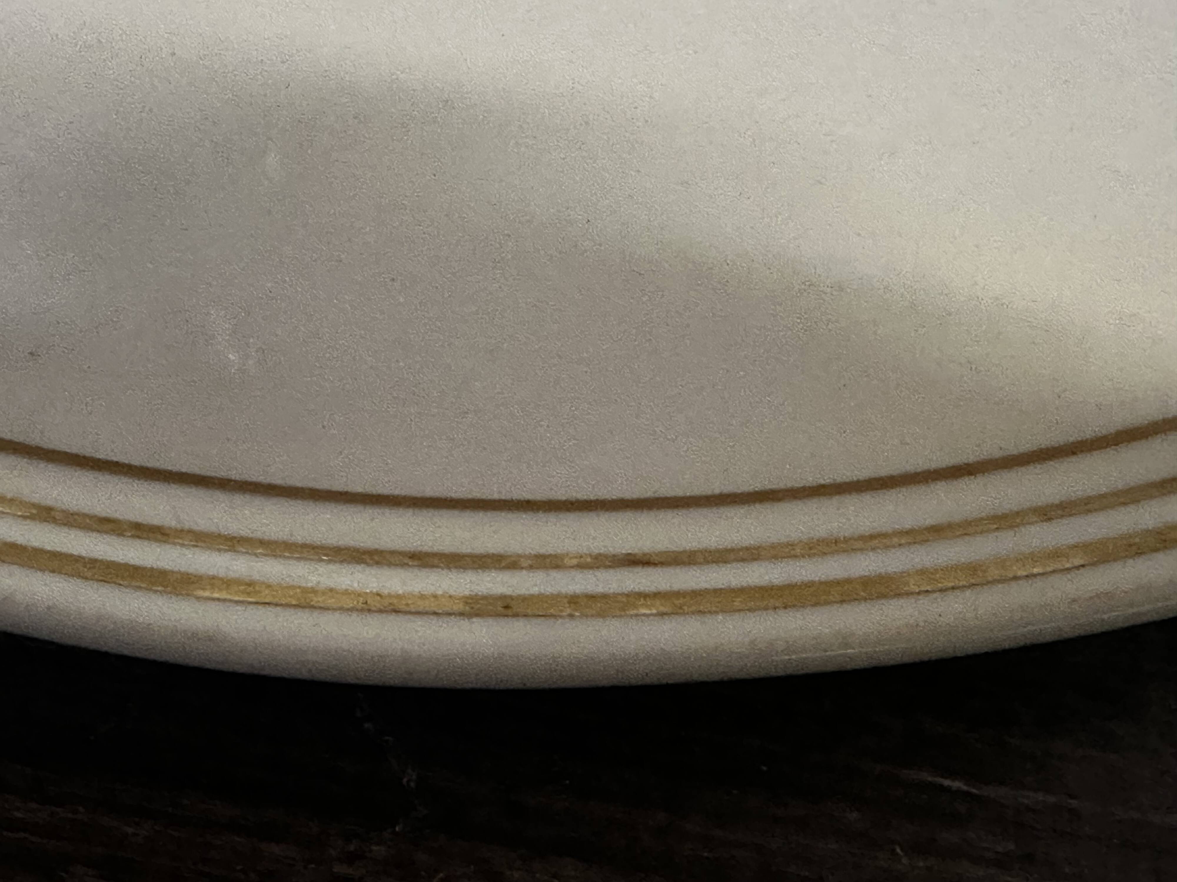 Lanternier & Co Limoges - Art-Deco Round Dish with Gold Trim, Diameter 33 cm