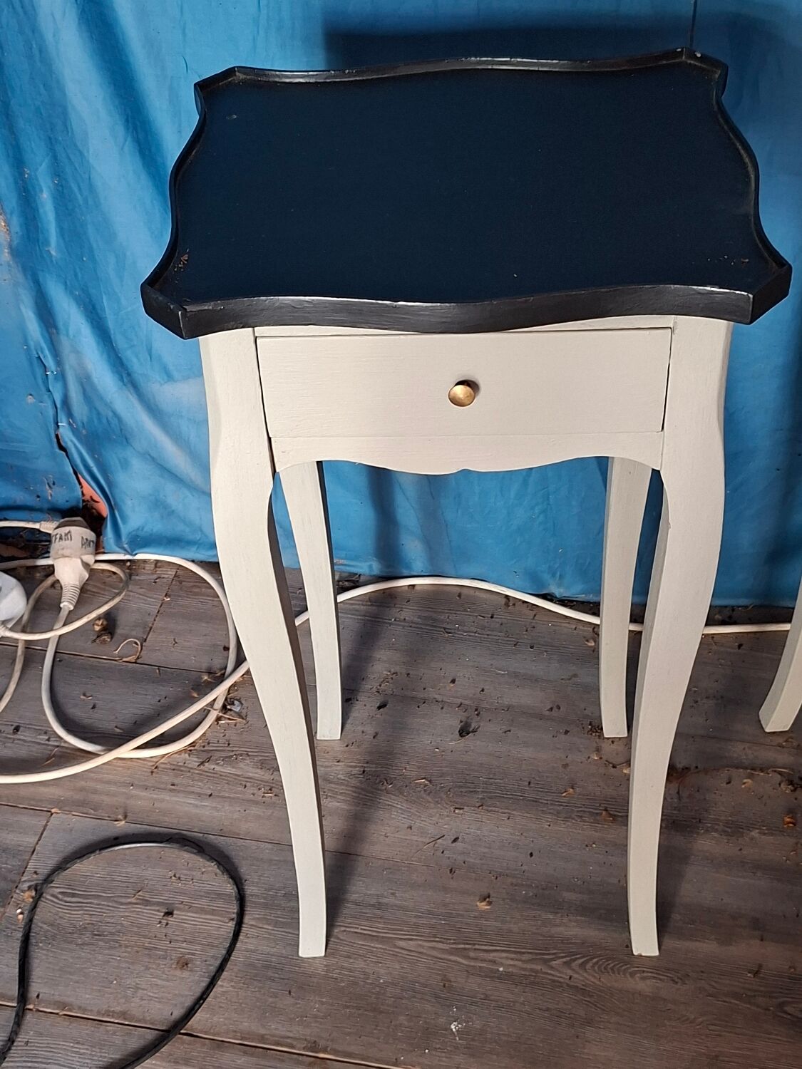 Pair of bedside tables 6