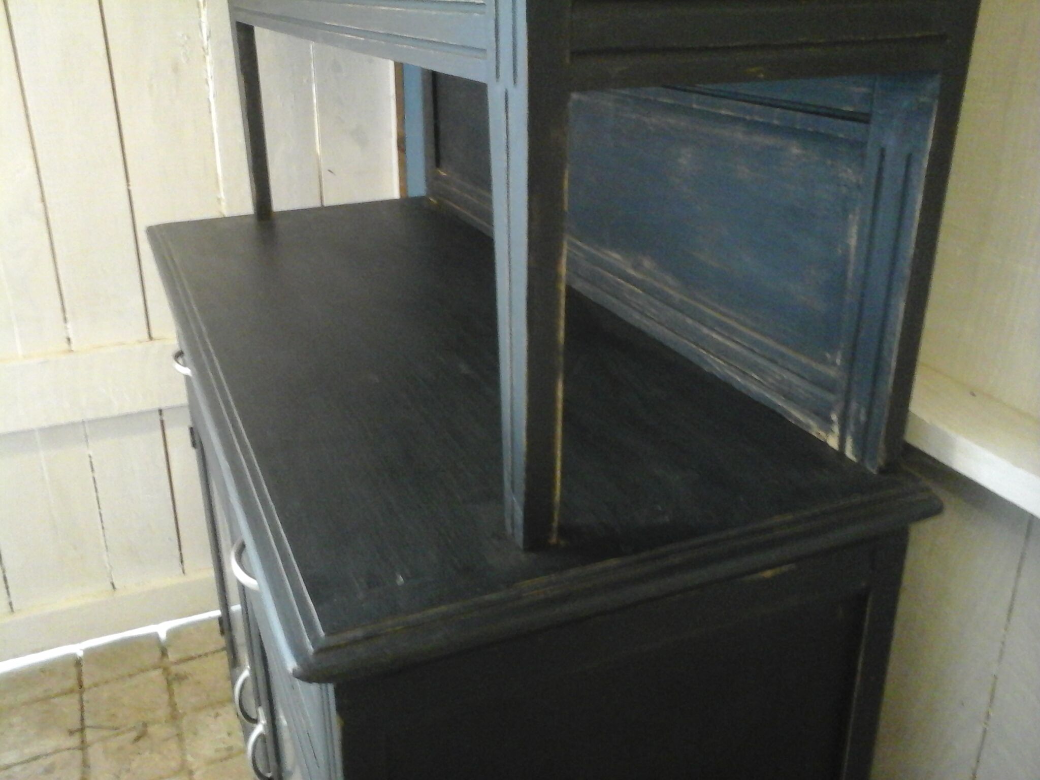 Seasy oak solid black patina and zinc