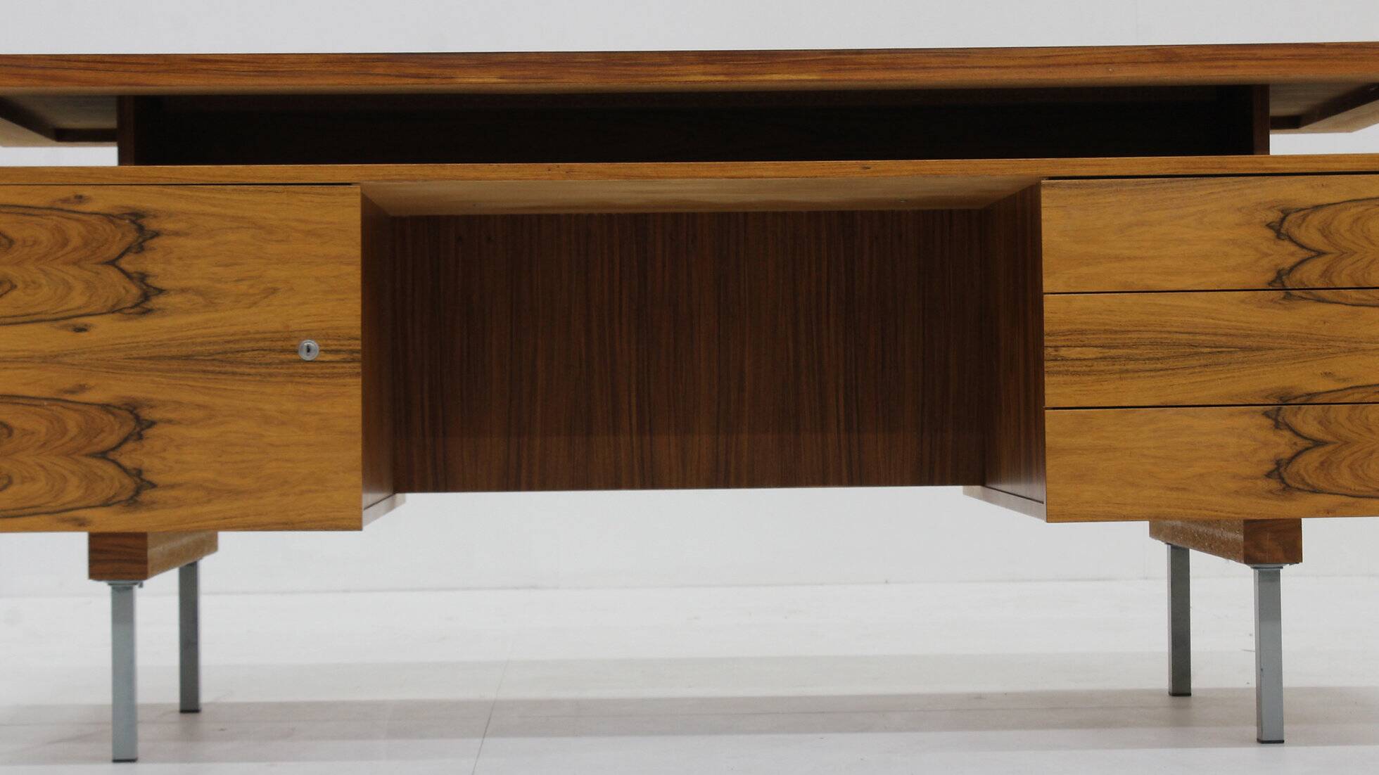 Bureau, Danemark années 1960