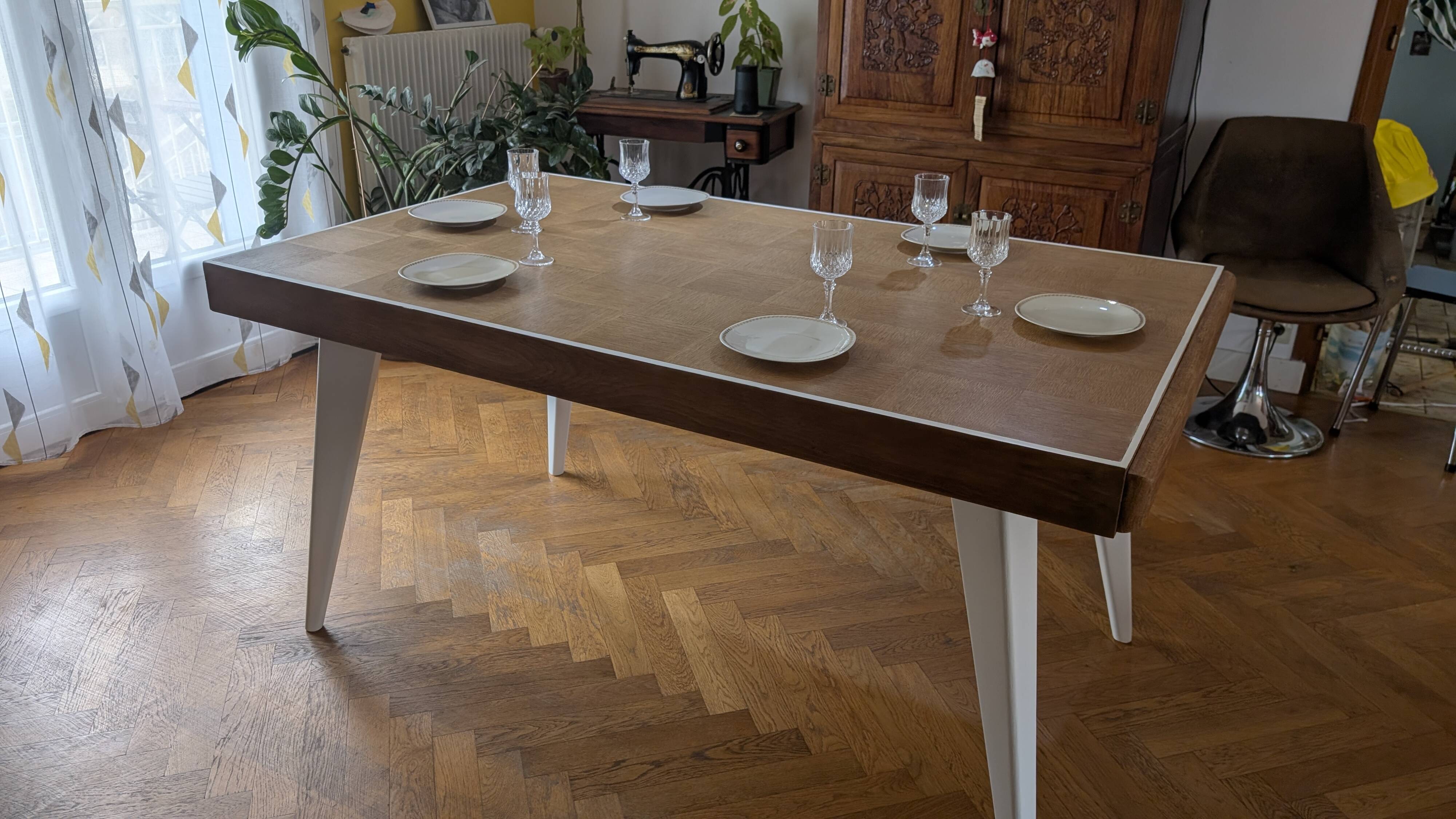 Checkerboard table oak