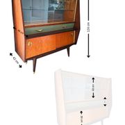 Vitrine en teck et verre des années 1950 avec détails en laiton