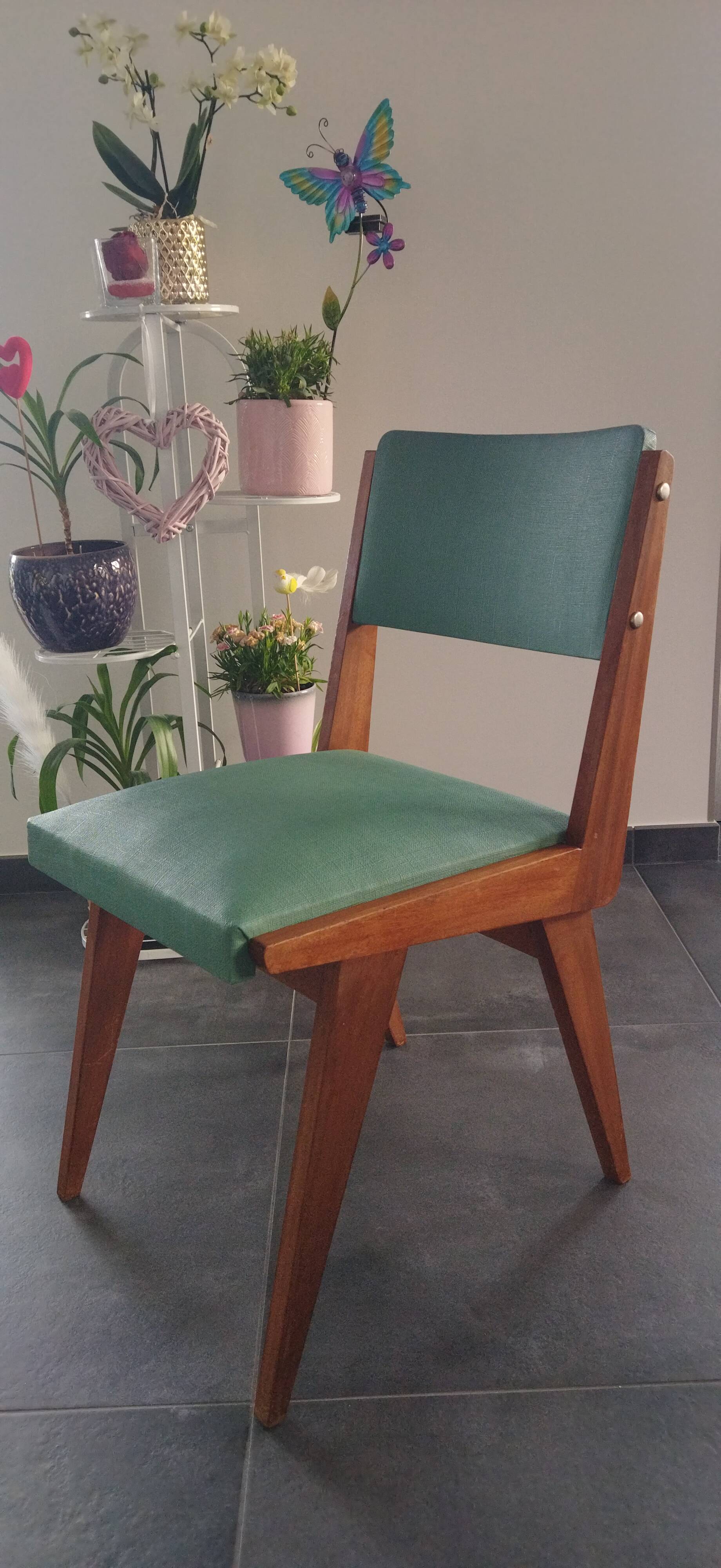 Chairs in the style of Maurice Pré / 1 lot of 6 chairs