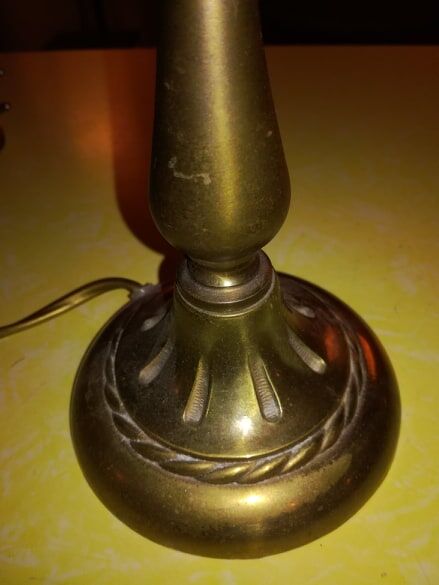 Bedside lamp with pampilles