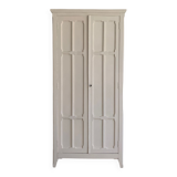 Armoire parisienne