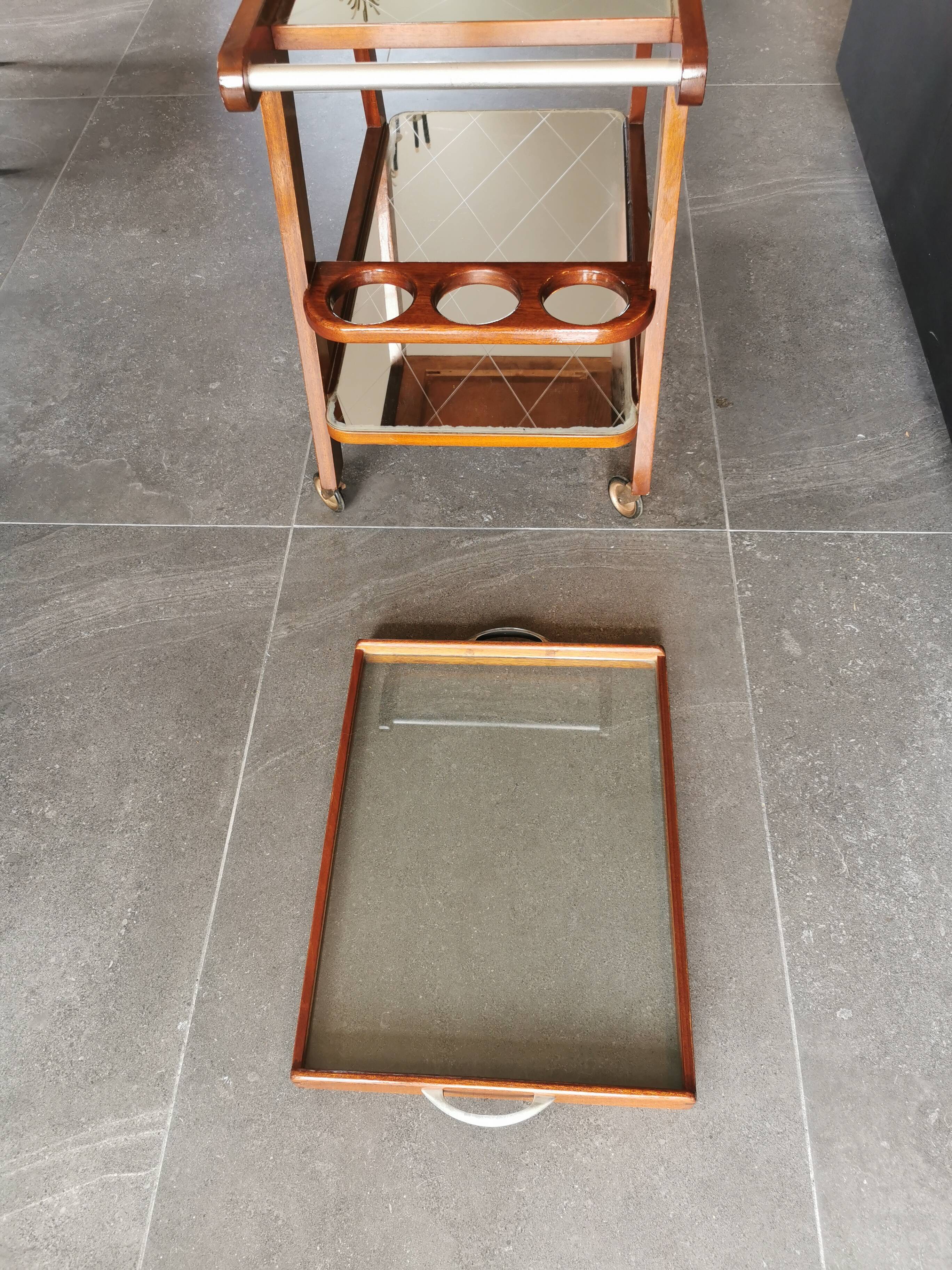 Art deco bar dessert with mirrors around 1940