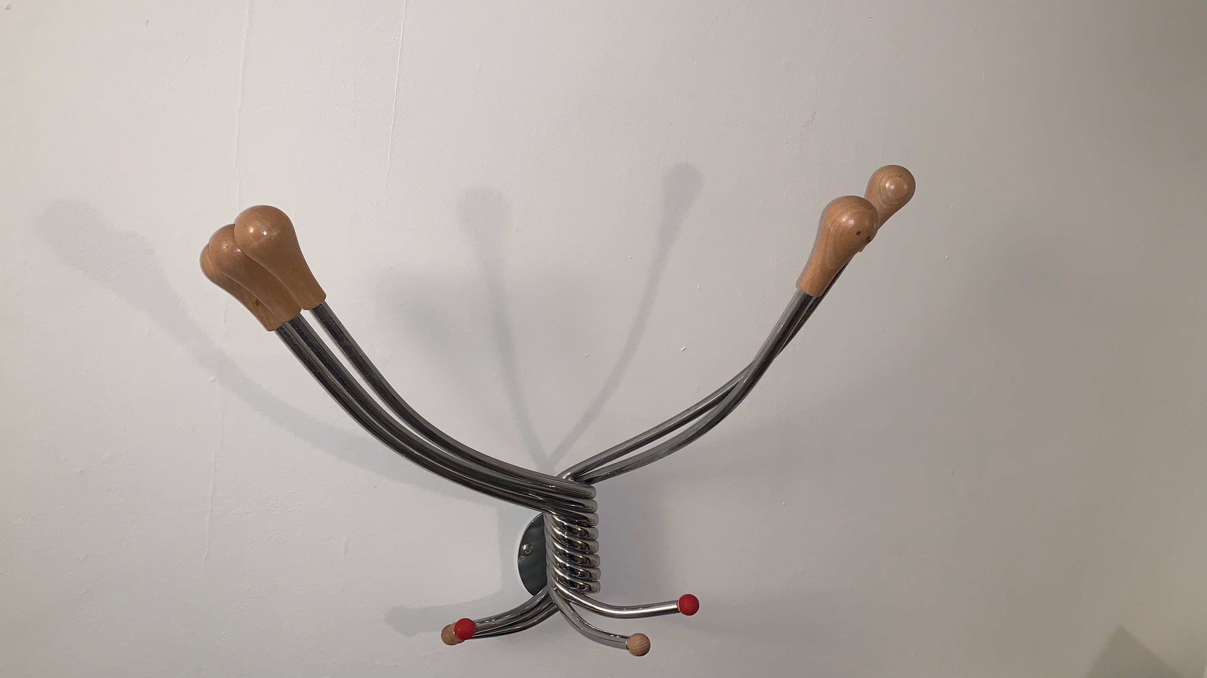 Vintage Wall mount ‘Octopus’ metal and wood swivel coat rack