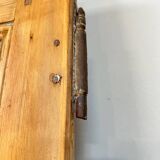 Anciennes portes de menuiserie intérieure