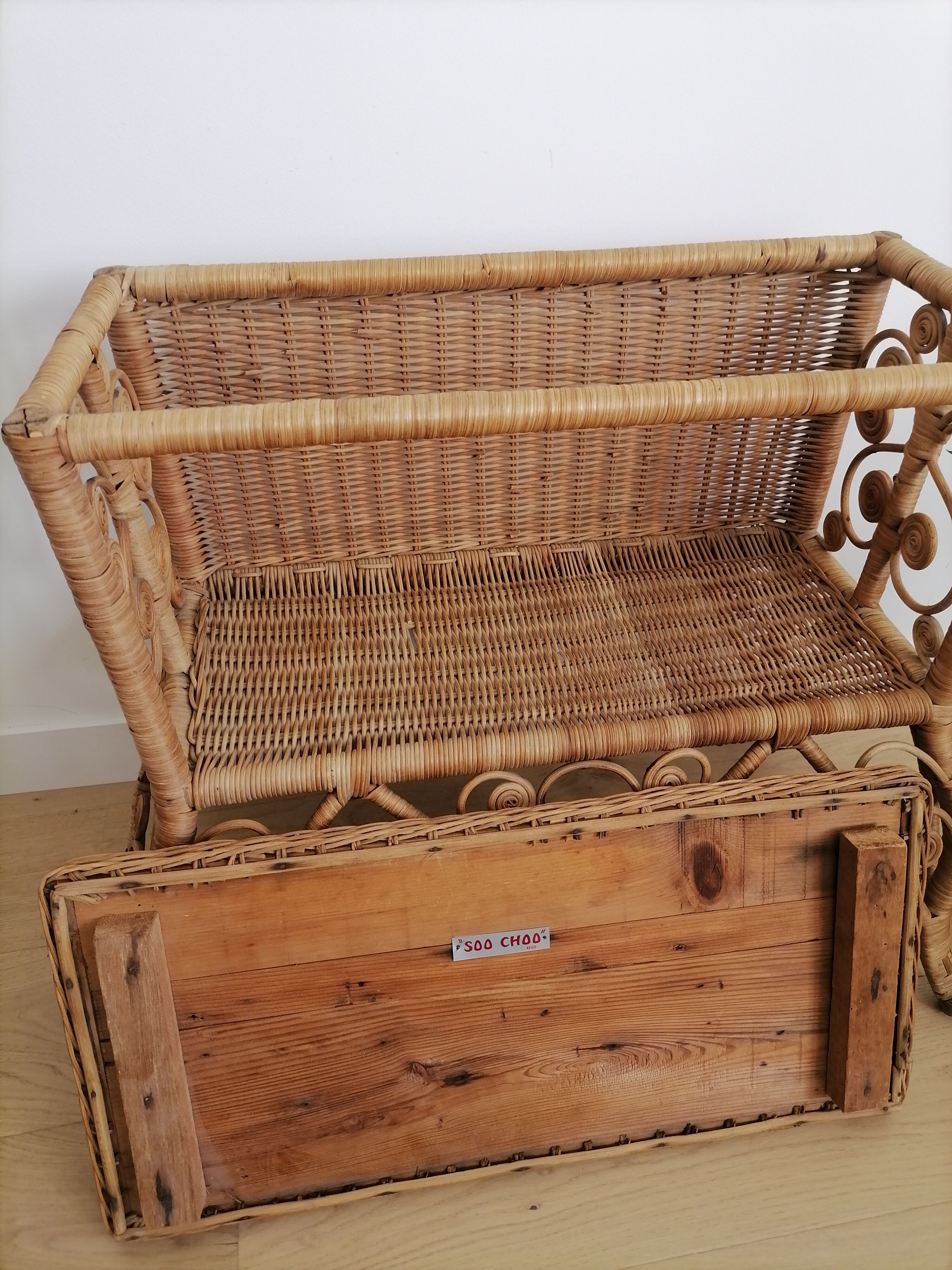 Vintage rattan bedside table "peacock"