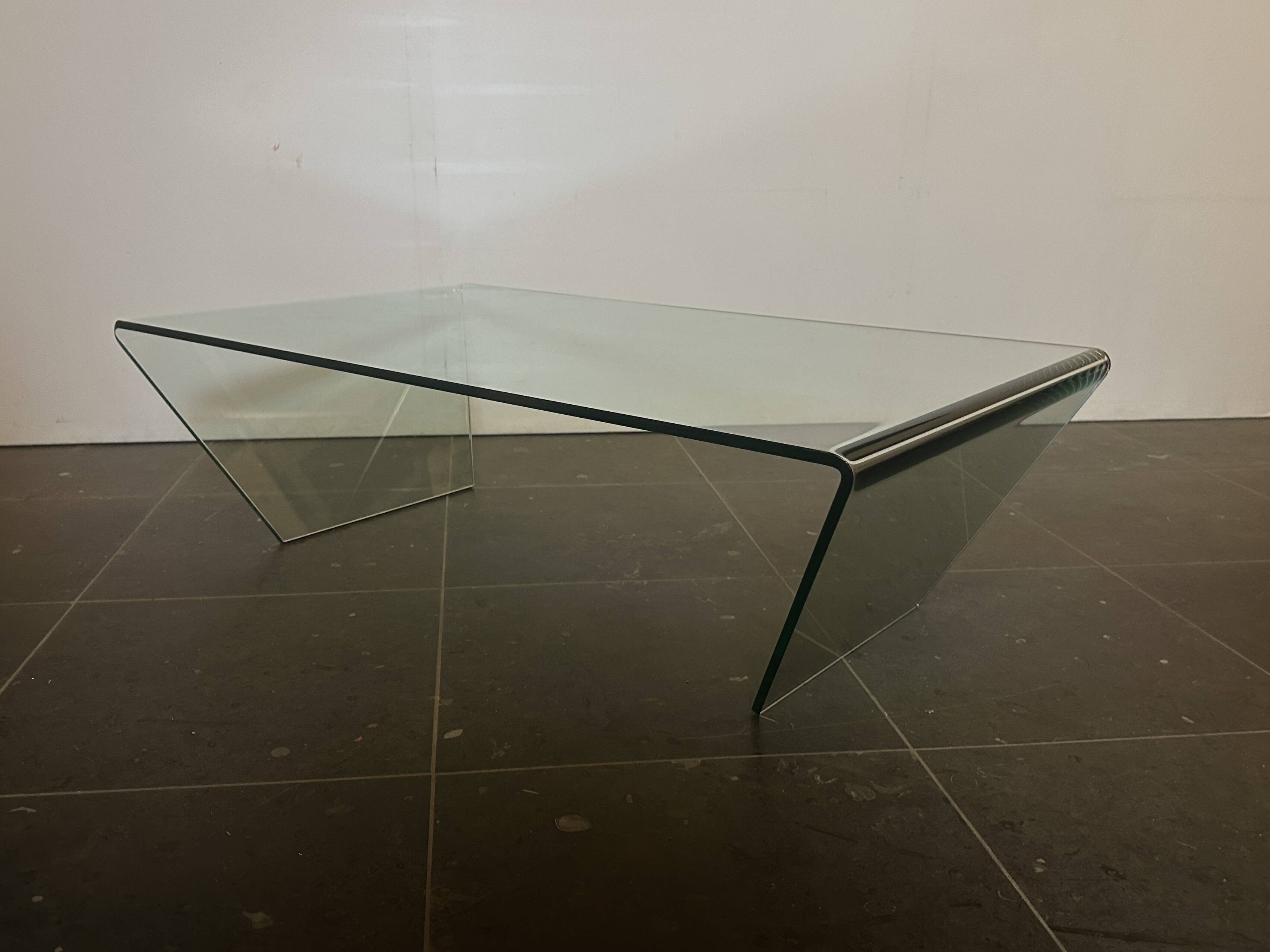 Coffee table Rubino Italy 1980
